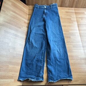 Zara high waist, large rear patch pockets, raw, frayed hem jeans, size 12